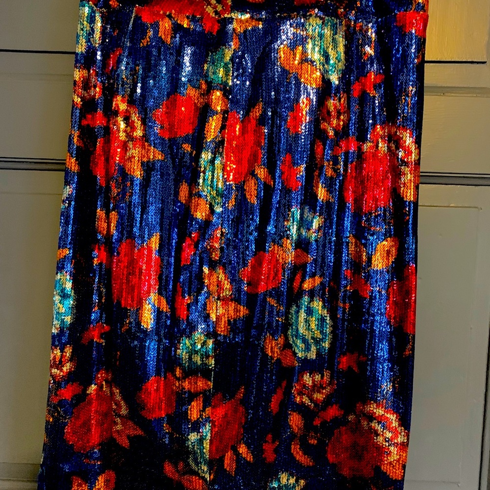 GILI beautiful fancy skirt